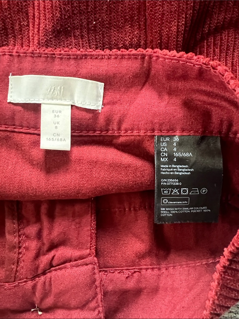 H&M Deep Red Corduroy Mini Skirt with Front Patch Pockets - Picture 3 of 4